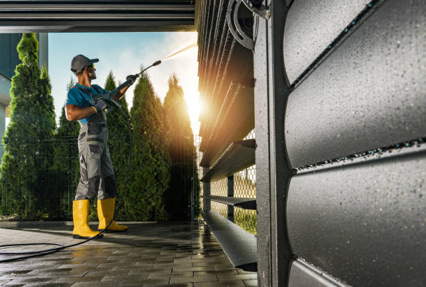 Best Sidewalk and Walkway Pressure Cleaning in Tuolumne City, CA